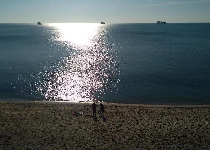 Hemingway In Happy Pensjonat Warna