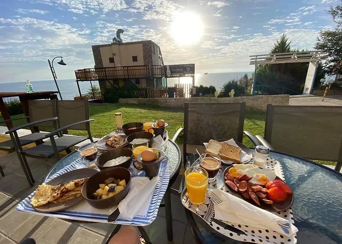 Hemingway In Happy Pensjonat